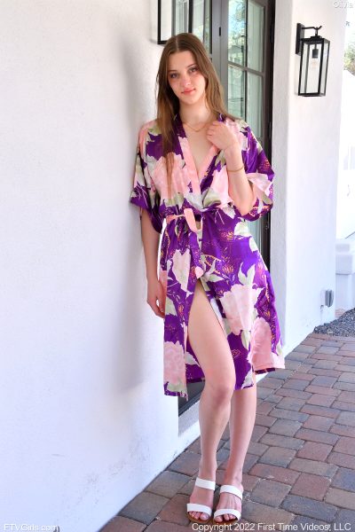 olivia-the-purple-kimono_002